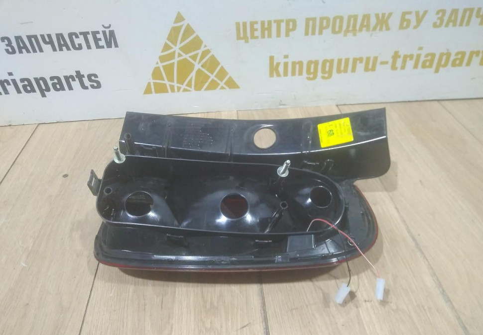 Фонарь левый бу Renault Duster рестайлинг OEM 265550368R