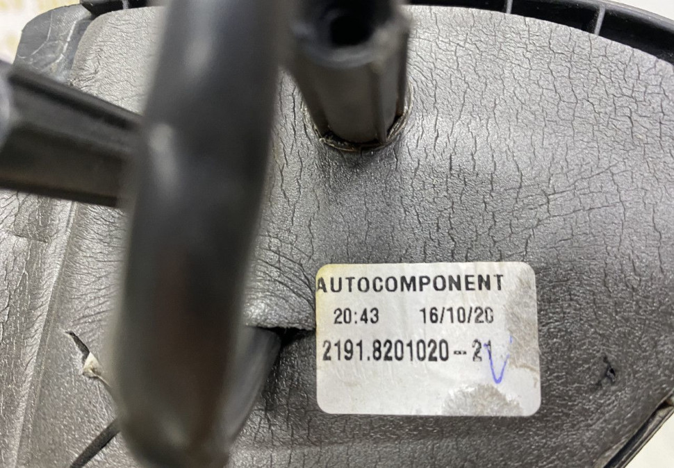 Корпус зеркала правый Lada Granta oem 2191820102012 (скл-3)