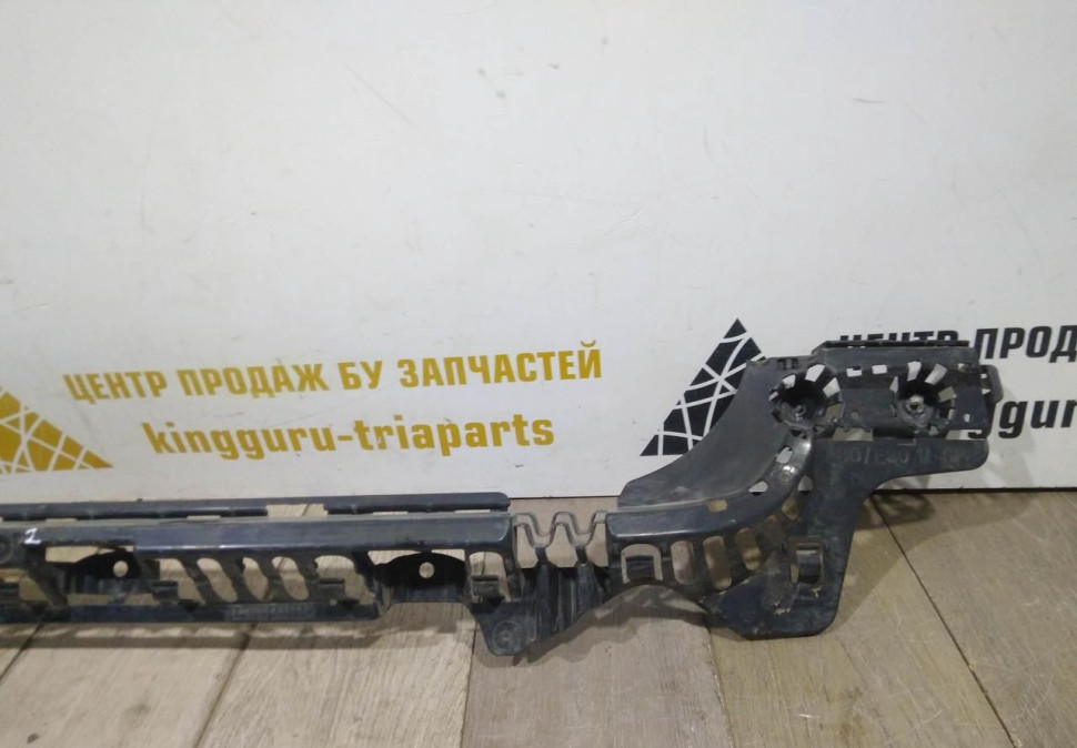 Кронштейн заднего бампера бу BMW 3 F30 OEM 51127256922 Кронштейн заднего бампера бу BMW 3 F30 OEM 51127256922