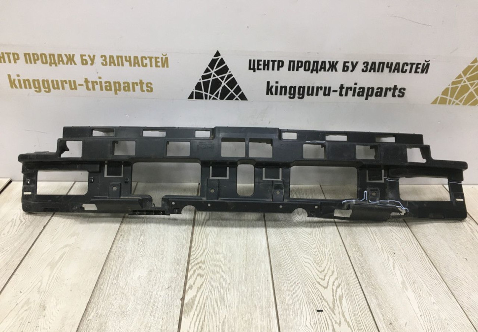 Кронштейн заднего бампера Renault Koleos 2 OEM 850425969R