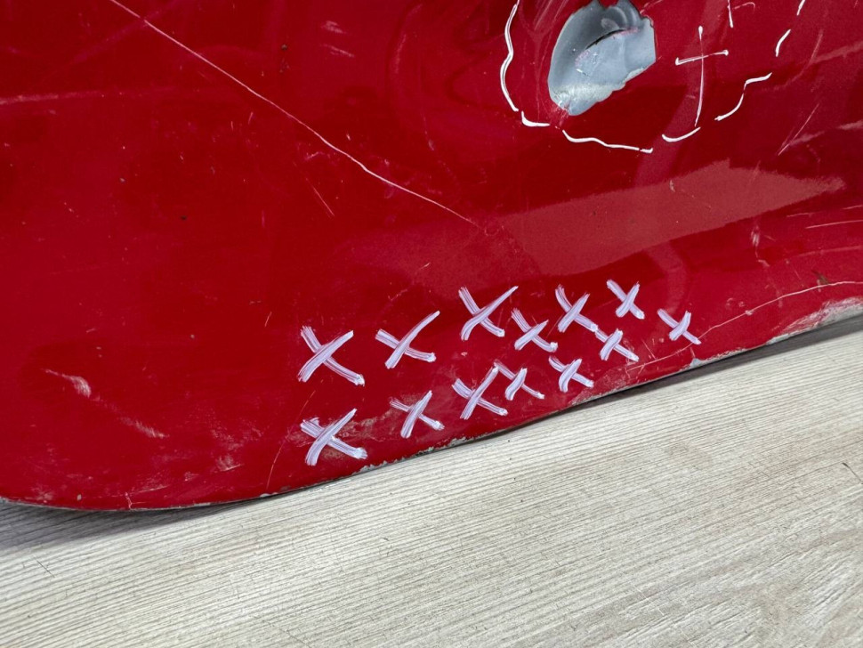 Панель двери задняя правая Volkswagen Golf 5 oem 1k6833394 (вмятина)