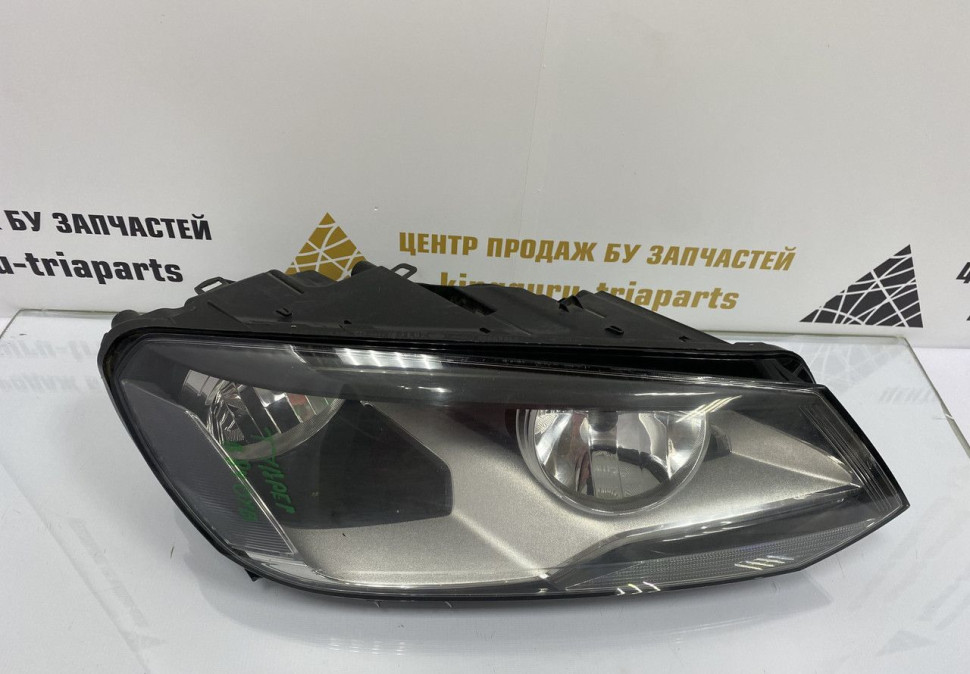 Фара правая галоген Volkswagen Touareg 2 2010 OEM 7P1941006 Фара правая галоген Volkswagen Touareg 2 2010 OEM 7P1941006