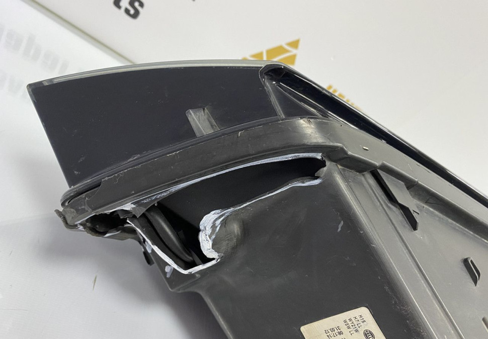 Фара правая галоген Volkswagen Touareg 2 2010 OEM 7P1941006 Фара правая галоген Volkswagen Touareg 2 2010 OEM 7P1941006