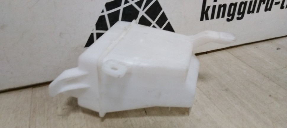Бачок омывателя Chevrolet Aveo T200 oem 96543076 (скл-3) Бачок омывателя Chevrolet Aveo T200 oem 96543076 (скл-3)