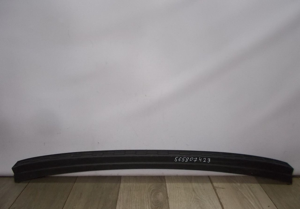 Накладка заднего бампера бу Skoda Kodiaq OEM 565807423