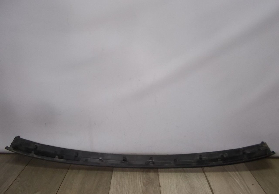 Накладка заднего бампера бу Skoda Kodiaq OEM 565807423