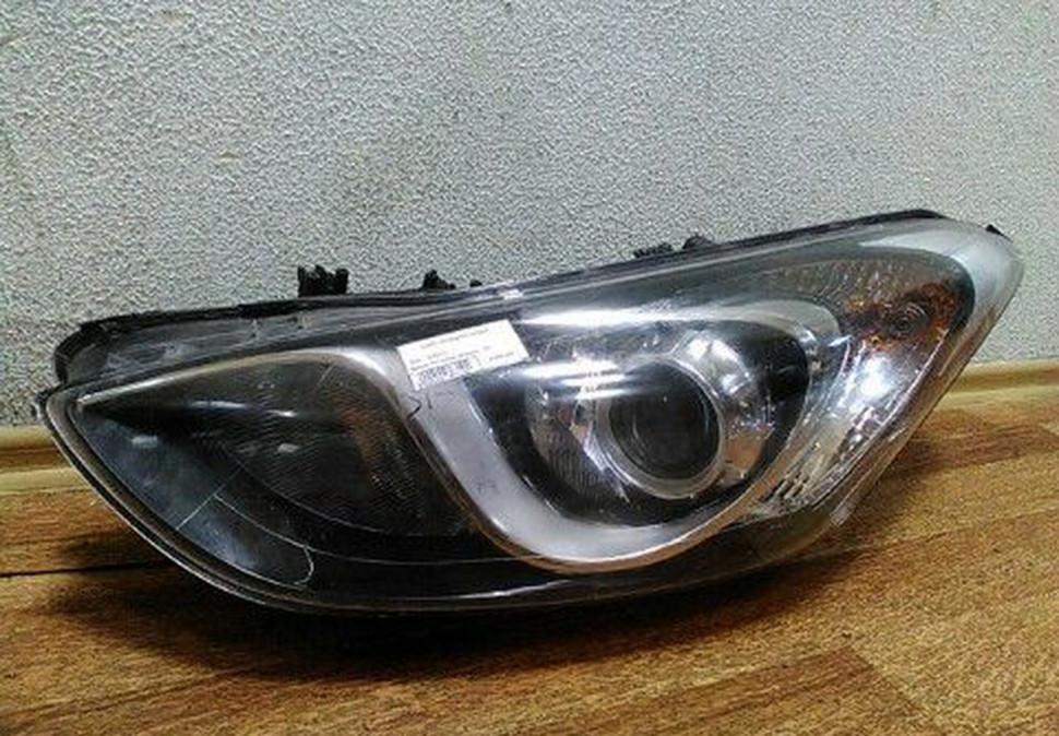 Фара левая Hyundai I30 (12>) галоген сломаны крепления разрушен корпус oem 92101a6110