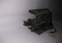 Корпус блока предохранителей Opel Astra H oem 1534964 (скл-3)