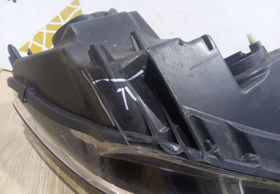 Фара левая бу Renault Logan 2 OEM 260609450R