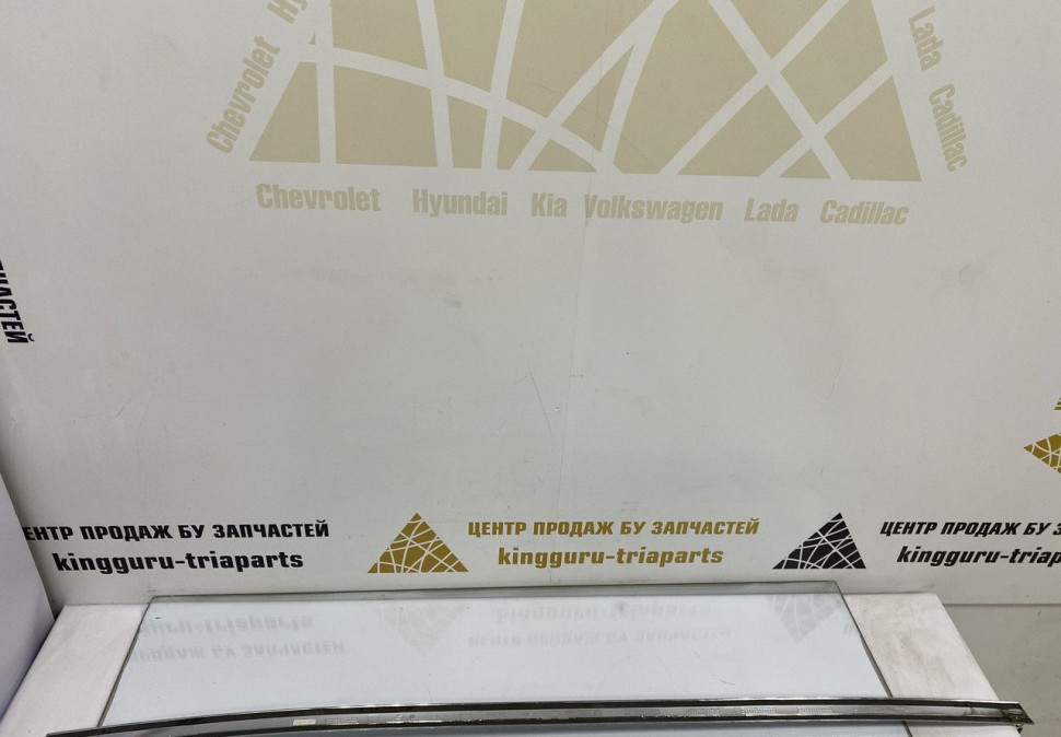 Молдинг кузова левый Volkswagen Multivan T6 2015 OEM 7E0853057B