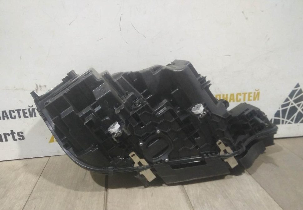 Фара лазерная левая бу BMW X7 G07 OEM 63119852955 Фара лазерная левая бу BMW X7 G07 OEM 63119852955
