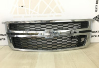 Решетка радиатора Chevrolet Tahoe 4 2014 OEM 84724083