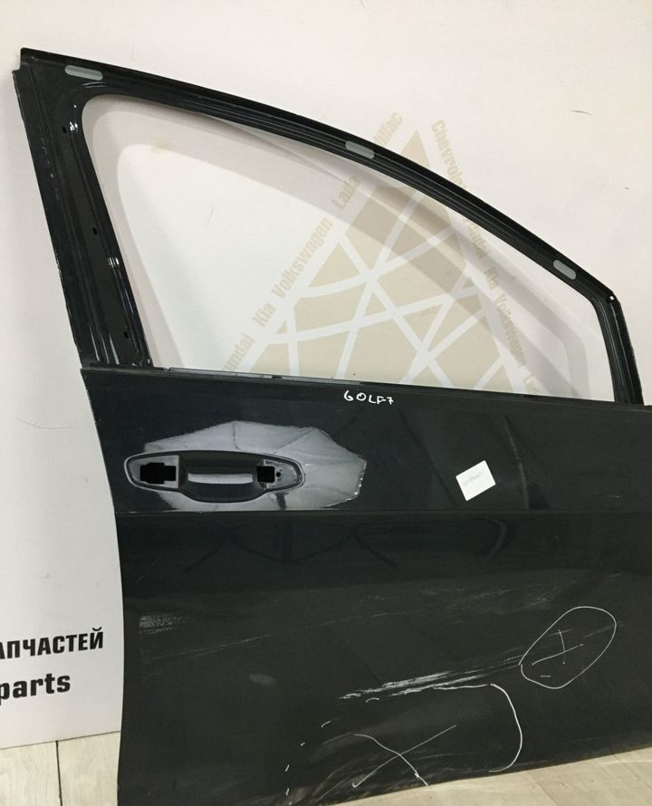 Дверь передняя правая Volkswagen Golf 7 oem 5G4831056AK
