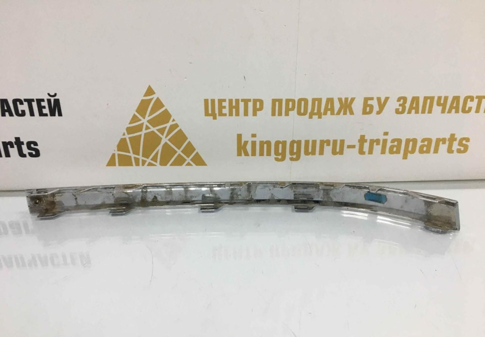 Молдинг бампера передний левый Volkswagen Touareg 2 oem 7p6853253