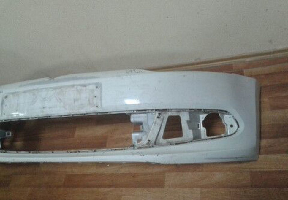 Бампер передний Volkswagen Polo 09- oem 6RU807221 (Скл-1) Бампер передний Volkswagen Polo 09- oem 6RU807221 (Скл-1)