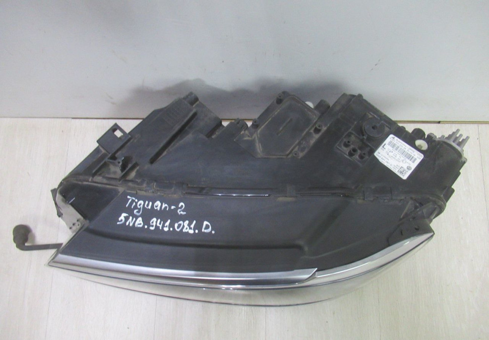 Фара левая LED Volkswagen Tiguan 2 oem 5nb941081d Фара левая LED Volkswagen Tiguan 2 oem 5nb941081d