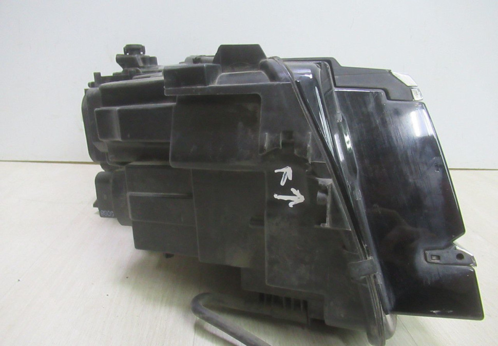 Фара левая LED Volkswagen Tiguan 2 oem 5nb941081d Фара левая LED Volkswagen Tiguan 2 oem 5nb941081d