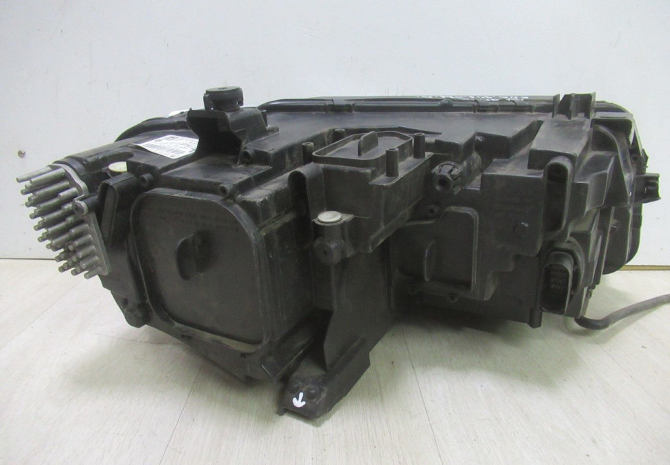 Фара левая LED Volkswagen Tiguan 2 oem 5nb941081d Фара левая LED Volkswagen Tiguan 2 oem 5nb941081d