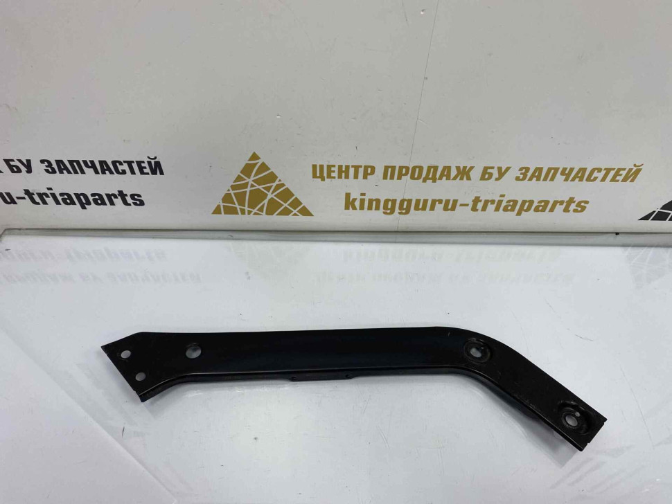 Суппорт фары правый Volkswagen Tiguan 2 2016 oem 5NA805932A