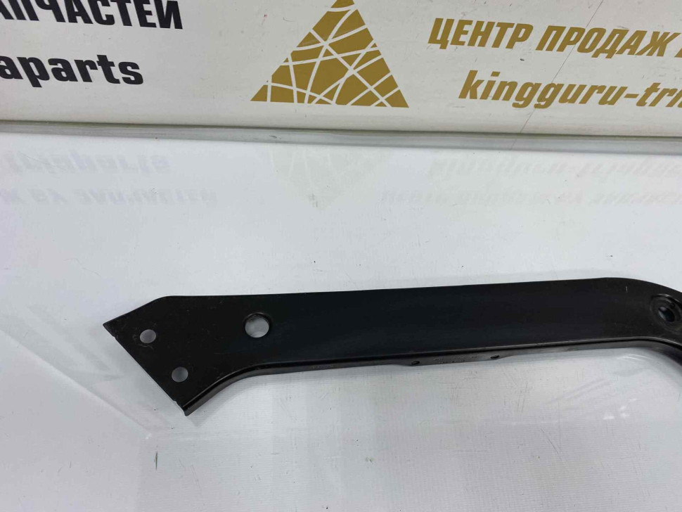 Суппорт фары правый Volkswagen Tiguan 2 2016 oem 5NA805932A