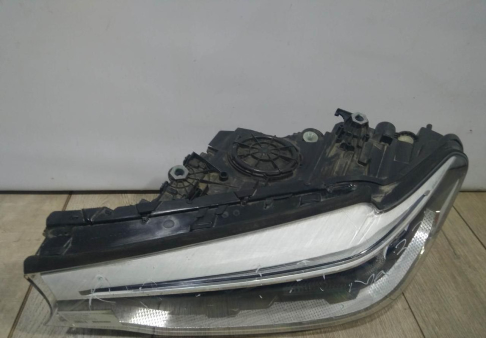 Фара ЛЭД LED адаптивная левая бу BMW 5 G30 OEM 63117214961