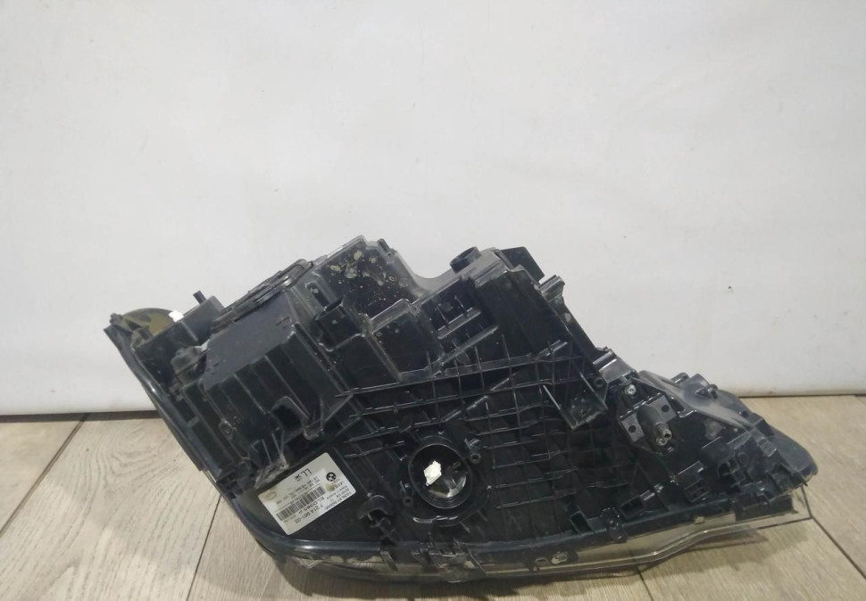 Фара ЛЭД LED адаптивная левая бу BMW 5 G30 OEM 63117214961