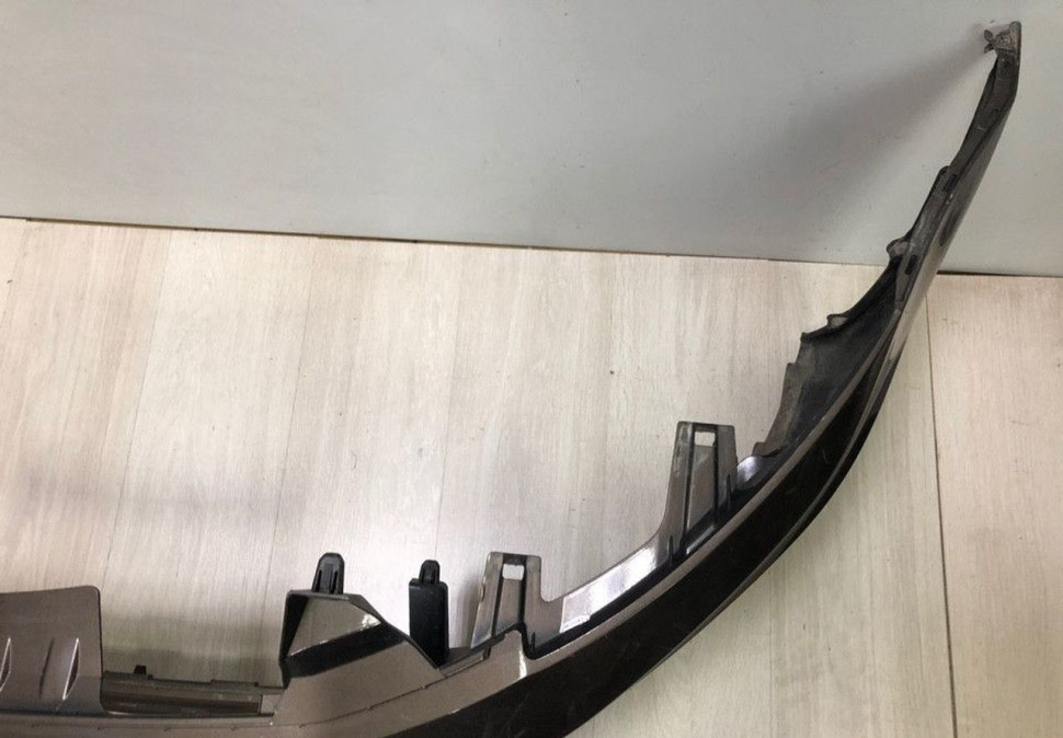 Бампер передний Volkswagen Polo седан рест oem 6RU807221A (трещины)