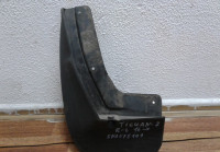 Брызговик задний левый Volkswagen Tiguan 2 (16>) oem 5na075101