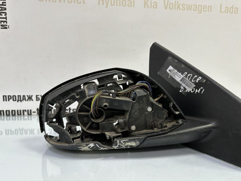 Корпус зеркала правый бу Renault Fluence OEM 963010175R