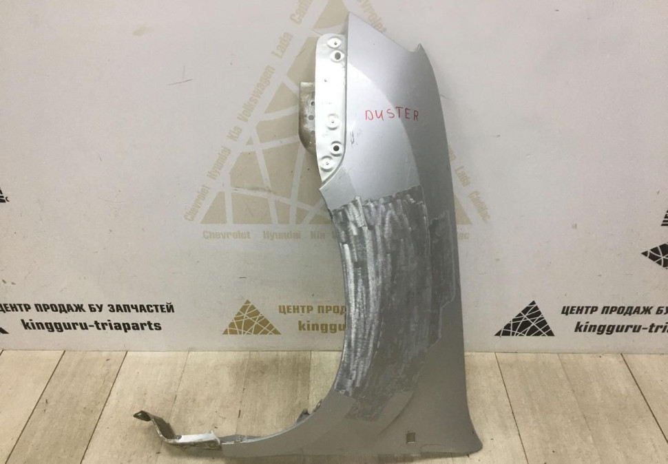 Крыло переднее левое Renault Duster 2010  OEM 631012718R