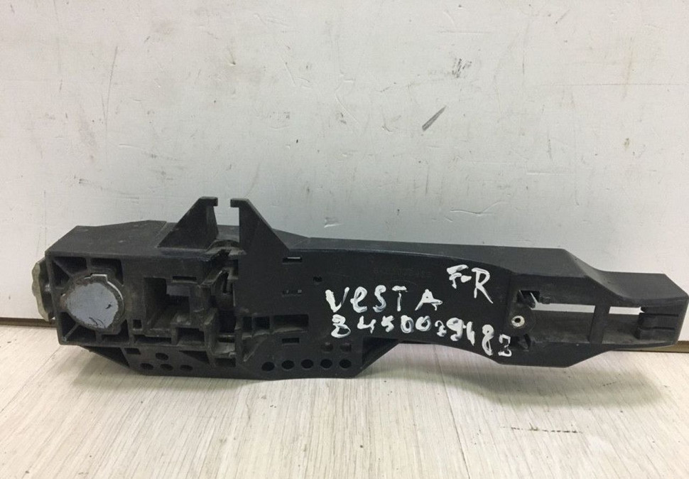 Ручка двери наружная передняя правая Lada Vesta oem 8450029483 (скл-3)