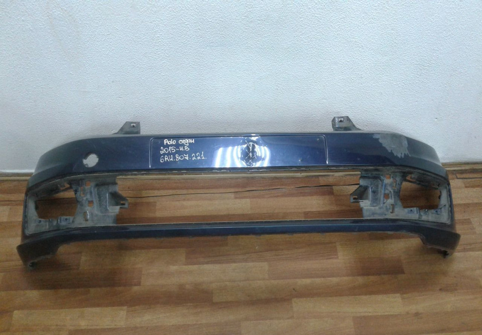 Бампер передний Volkswagen Polo седан рестайл oem 6ru807221 (после ремонта)