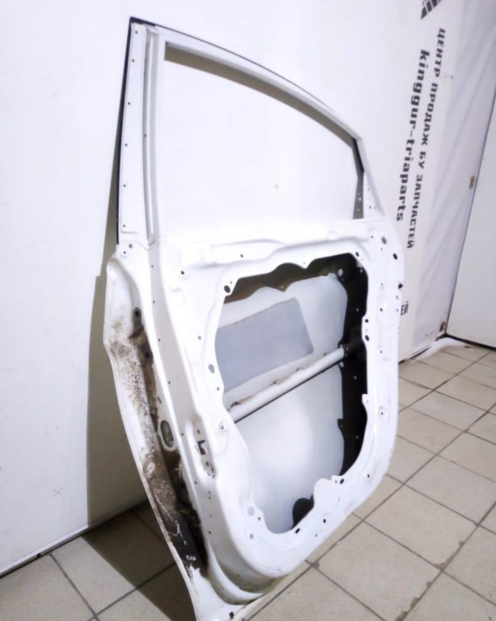 Дверь задняя правая Hyundai Sonata 6 YF oem 770043S000 (скл-3) Дверь задняя правая Hyundai Sonata 6 YF oem 770043S000 (скл-3)