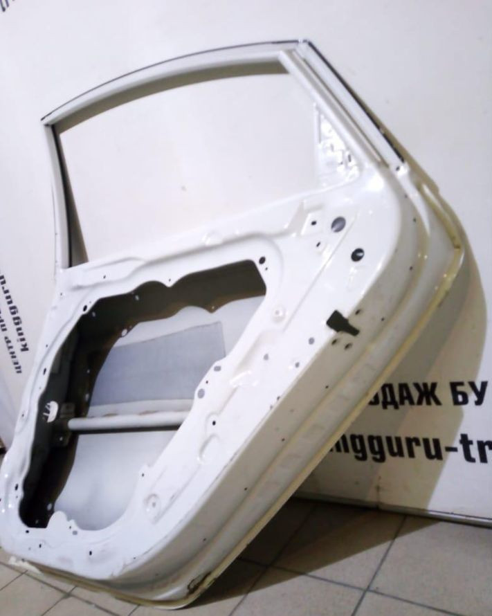 Дверь задняя правая Hyundai Sonata 6 YF oem 770043S000 (скл-3) Дверь задняя правая Hyundai Sonata 6 YF oem 770043S000 (скл-3)