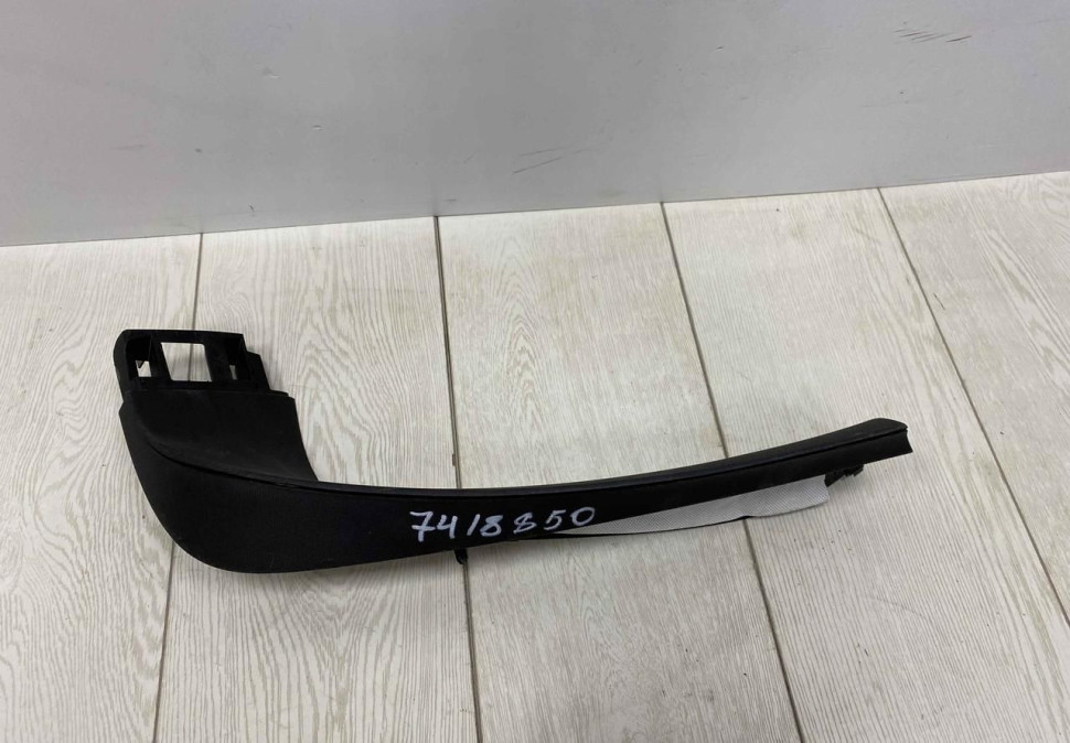 Обивка крышки багажника правая BMW X7 G07 OEM 51497442974 7418850 Обивка крышки багажника правая BMW X7 G07 OEM 51497442974 7418850