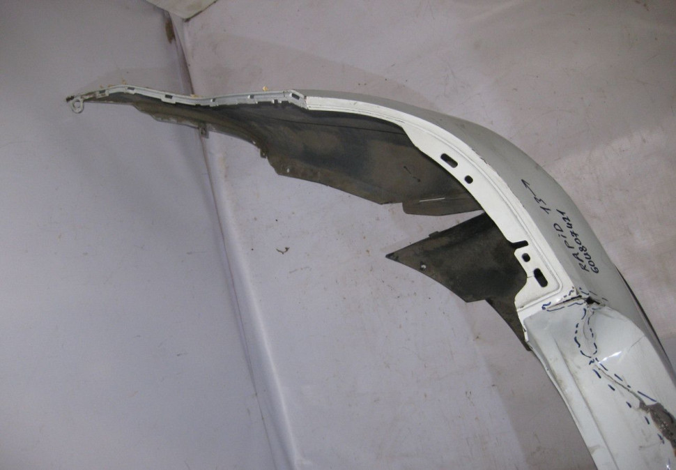 Бампер задний Skoda Rapid OEM 60U807421(трещины) (скл-3) Бампер задний Skoda Rapid OEM 60U807421(трещины) (скл-3)