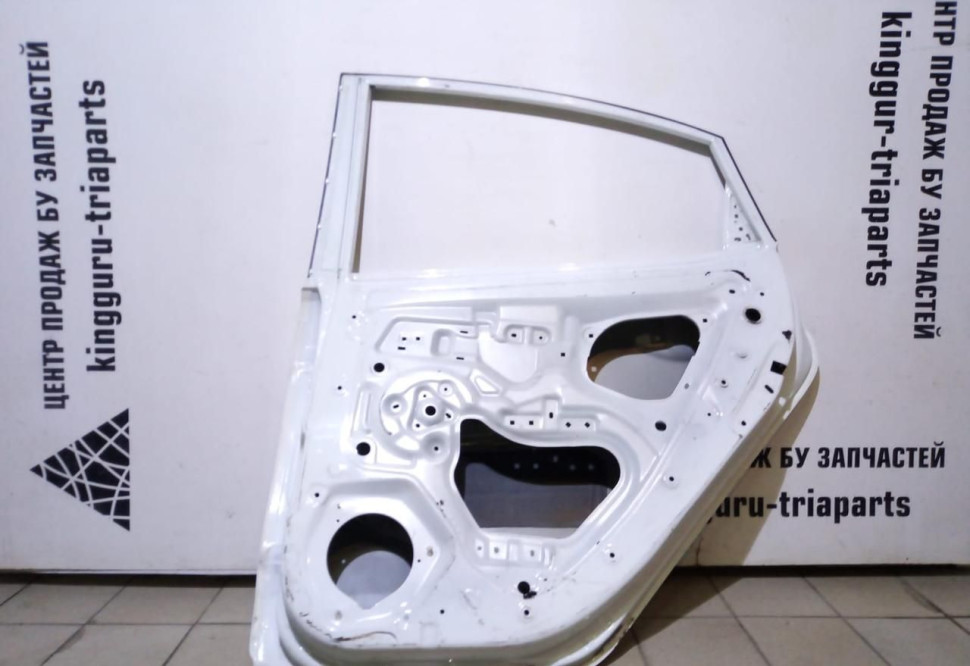 Дверь задняя правая Kia Rio 3 седан  (11-17) oem 770044Y000 (скл-3)