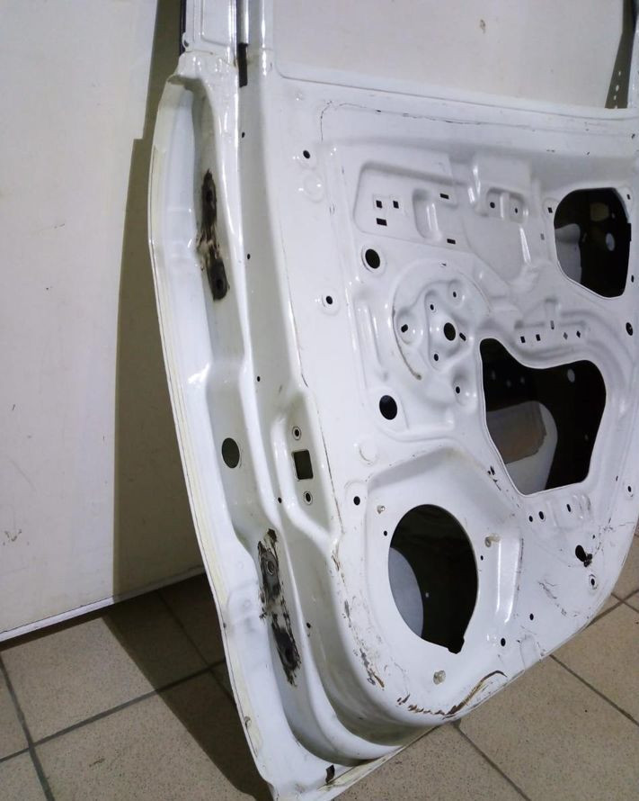 Дверь задняя правая Kia Rio 3 седан  (11-17) oem 770044Y000 (скл-3)