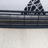Решетка переднего бампера Volkswagen Passat B7 oem 3aa853677