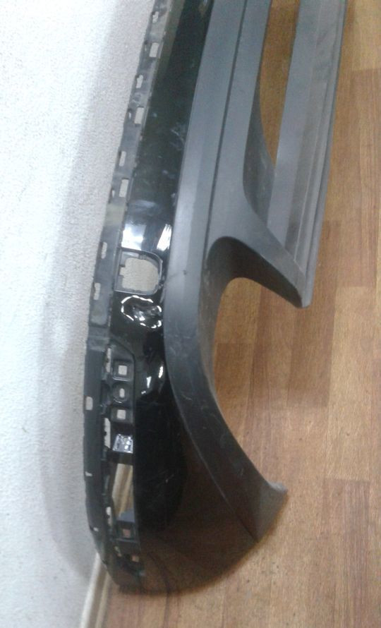 Бампер задний нижняя часть Volkswagen Touareg NF oem 7p6807568 (мал. трещ.) (скл-3)