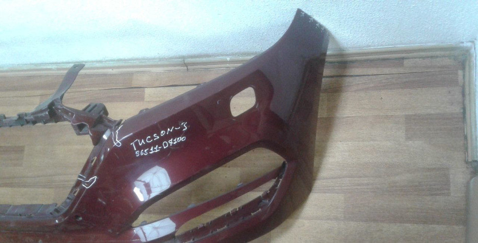 Бампер передний Hyundai Tucson 3 oem 86511d7100 (трещины, слом.бок.крепл.) Бампер передний Hyundai Tucson 3 oem 86511d7100 (трещины, слом.бок.крепл.)