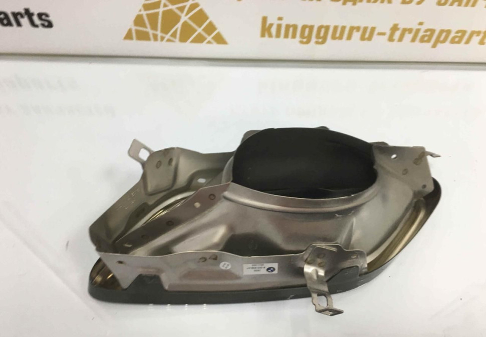 Насадка глушителя правая BMW 8 G14 M-Pack OEM 51128093898 Насадка глушителя правая BMW 8 G14 M-Pack OEM 51128093898