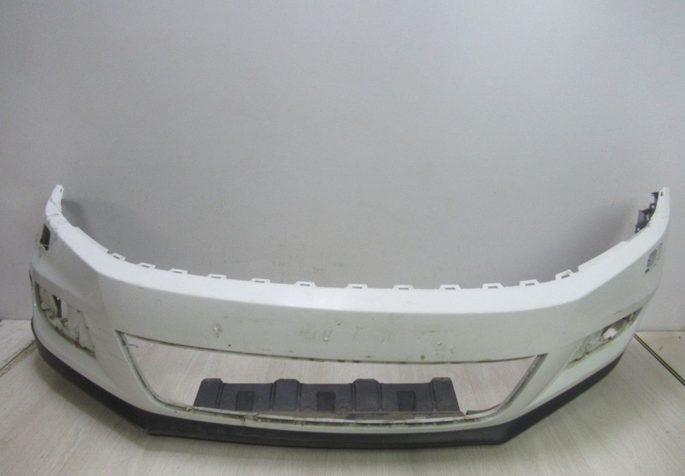 Бампер передний Volkswagen Tiguan 1 рест oem 5nu807221 (трещина) (скл-3)
