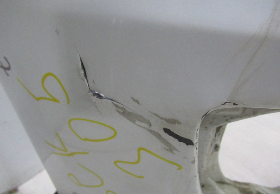 Бампер передний Volkswagen Tiguan 1 рест oem 5nu807221 (трещина) (скл-3) Бампер передний Volkswagen Tiguan 1 рест oem 5nu807221 (трещина) (скл-3)