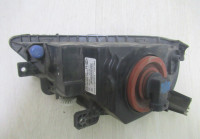 Противотуманная фара передняя  правая Volkswagen Touareg NF oem 7p6941700g (слом. 2 крепл.)