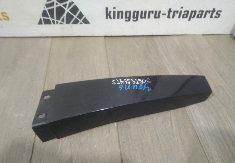 Накладка правой стойки бу Skoda Rapid OEM 5JA853290C
