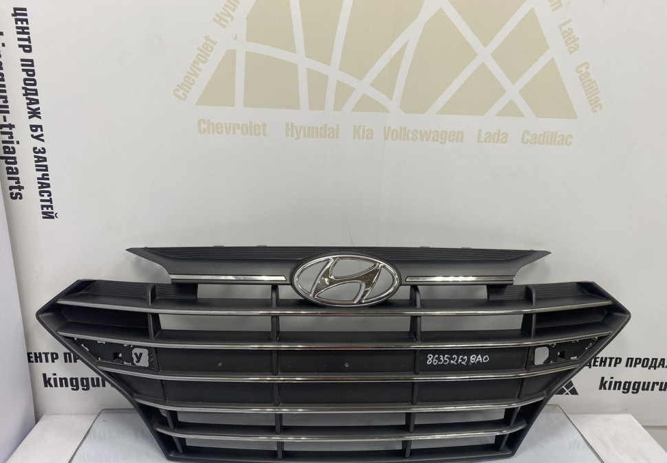 Решетка радиатора Hyundai Elantra 6 AD 2018 OEM 86352F2BA0