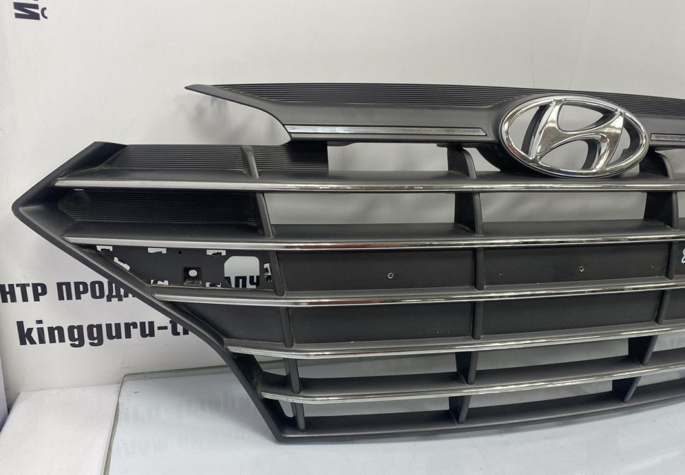 Решетка радиатора Hyundai Elantra 6 AD 2018 OEM 86352F2BA0