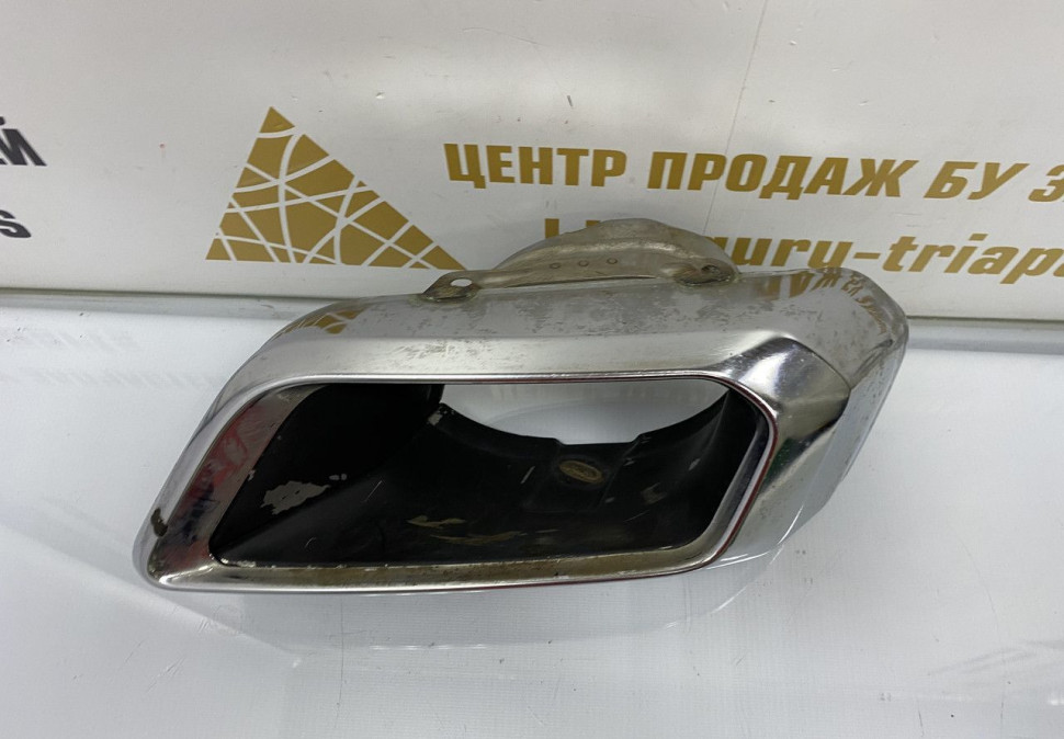 Насадка глушителя левая BMW X7 G07 OEM 51127447591 Насадка глушителя левая BMW X7 G07 OEM 51127447591
