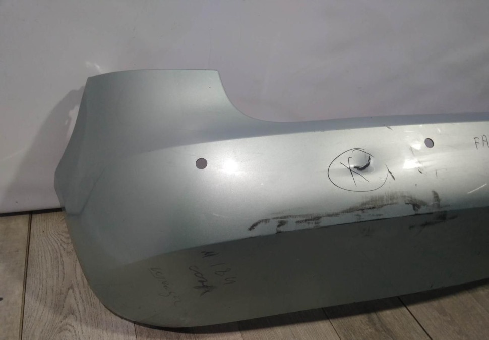 Бампер задний бу Skoda Fabia OEM 5J6807421H